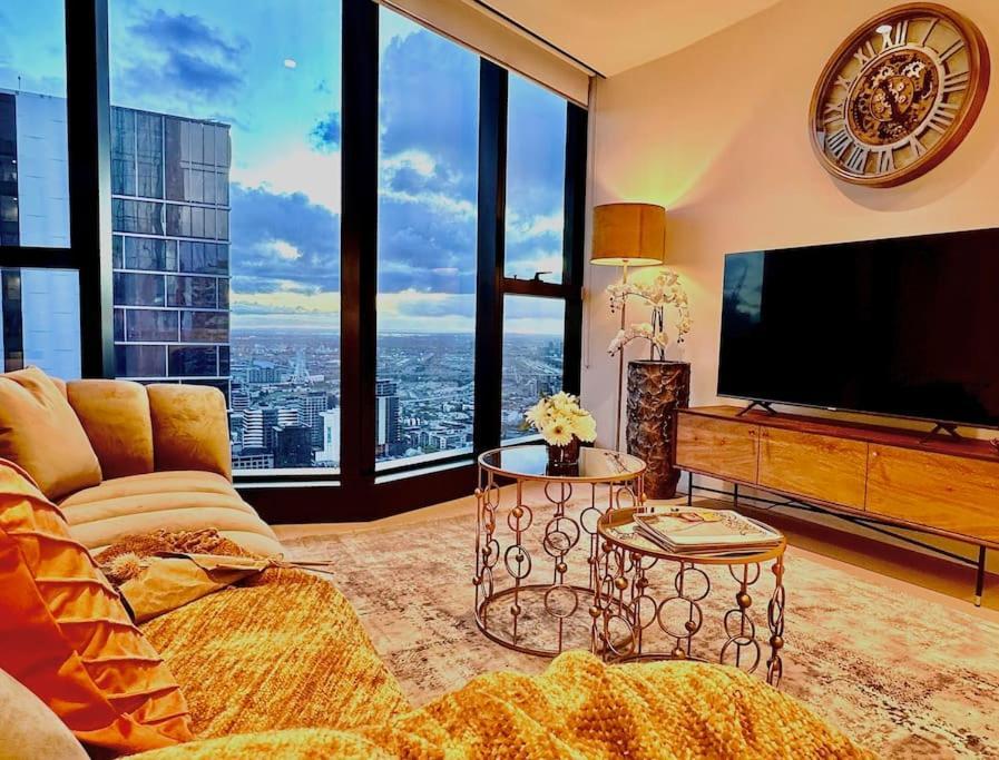 Highrise View 1king1queen 2baths