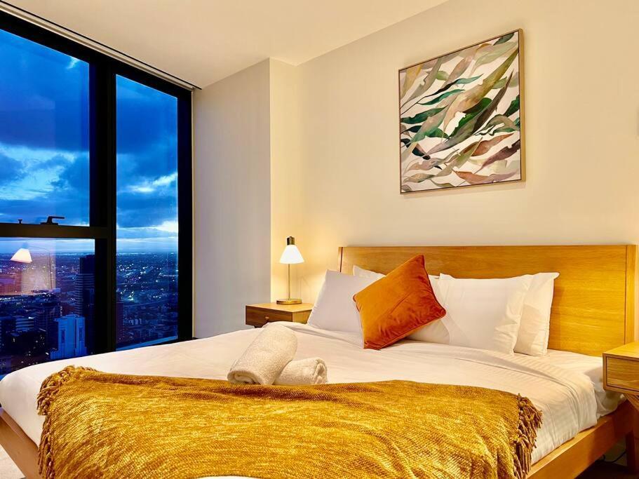 Highrise View 1king1queen 2baths Apartment *