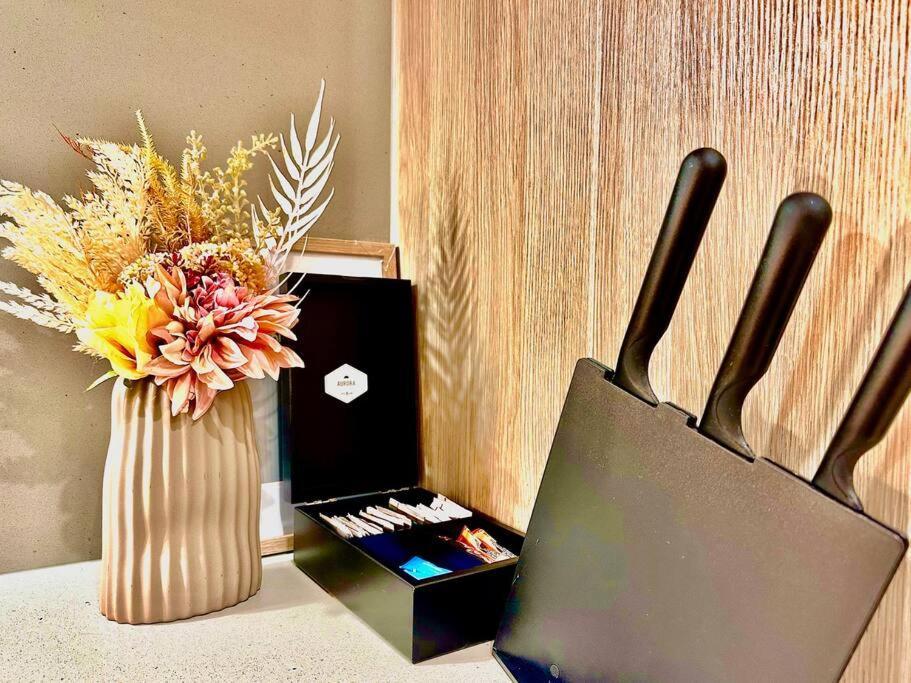 Apartment Highrise View 1king1queen 2baths *