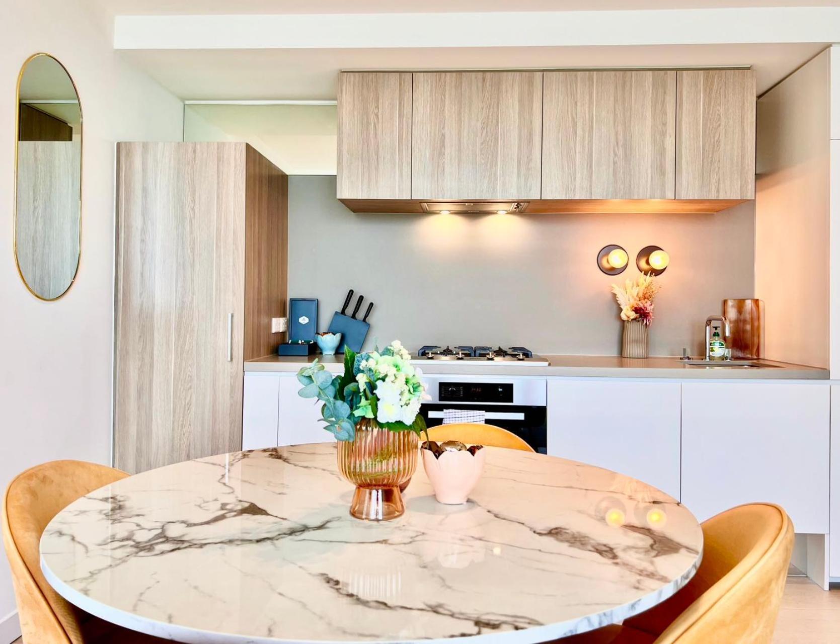 Apartment Highrise View 1king1queen 2baths Melbourne